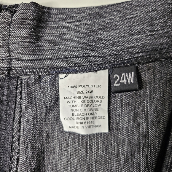 Women's Gray A-Line Plus Size Skirt 24W Knee Length Career Casual Pleats - Picture 7 of 9